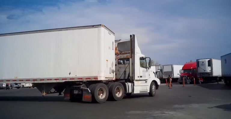 Ontario to Inspect All Truck Driver Colleges After Damning Audit